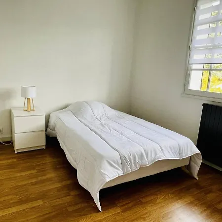 Holiday home Maison T4 A Cambo-les-bains: 5 Couchages, Jardin Arbore, Balcon, Cheminee, Animaux Acceptes, Wi-fi Fibre - Fr-1-495-114